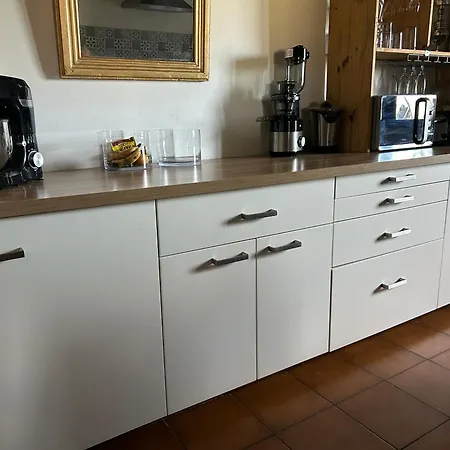 Apartment De *